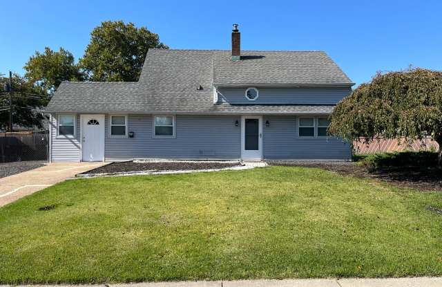Fabulous Three Bedroom-Two Bath Home-Available 12/10/2024 - 15 Ambling Lane, Levittown, PA 19055