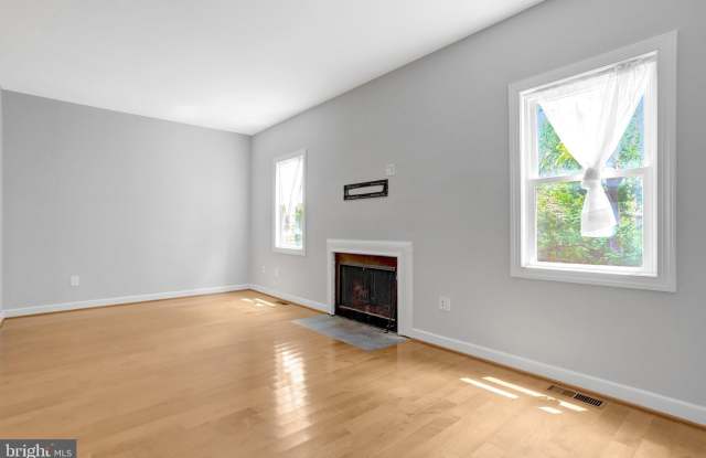 2226 N TUCKAHOE STREET photos photos