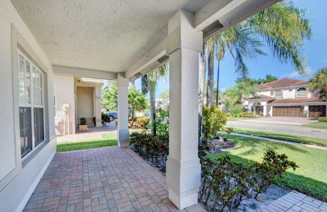 4006 BAHIA ISLE Circle Gallery 2