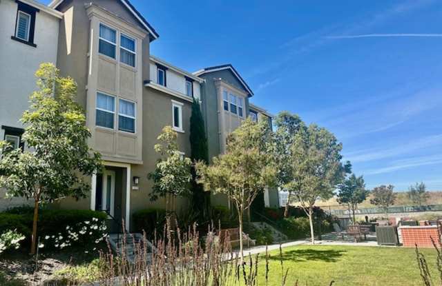 Modern Beautiful Townhome with Great Schools, Great Locaation! photos photos