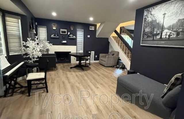 1720 Melrose Avenue Gallery 4