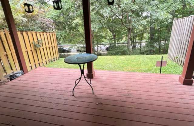 8915 Grandstaff Ct Gallery 4