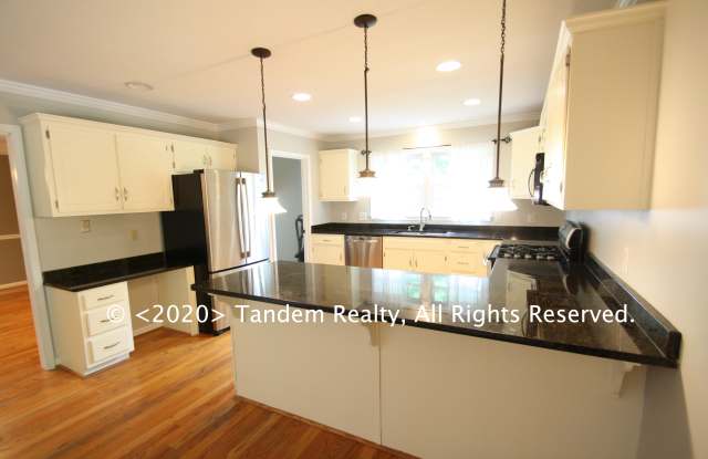 501 Hearthstone Cir Gallery 2