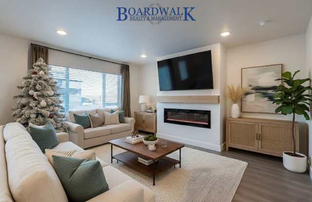 Modern 3-Bed Home with Yard  Amenities photos photos