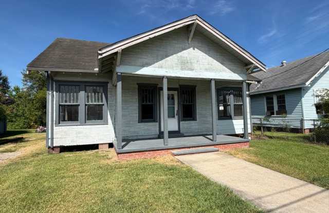 3 Bedroom, 1 Bathroom Home for Rent in Beaumont Gallery 1
