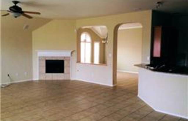 5233 Chatsworth Ln Gallery 2