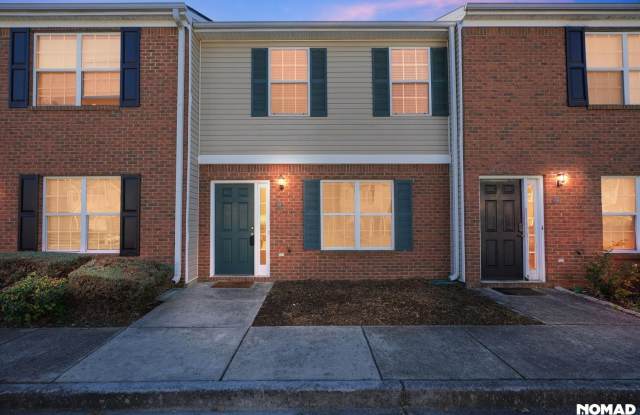 Charming 2BR/ 2.5 Bath Town House in Adairsville, GA photos photos