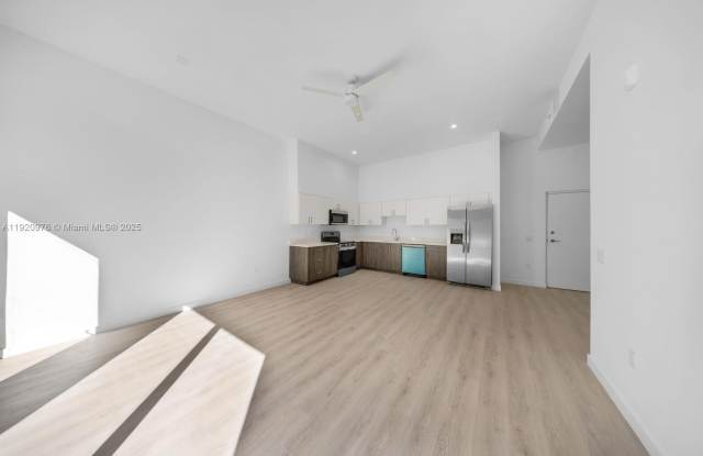 20 NE 19th Ave photos photos