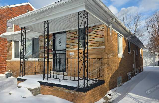 19450 Packard St photos photos