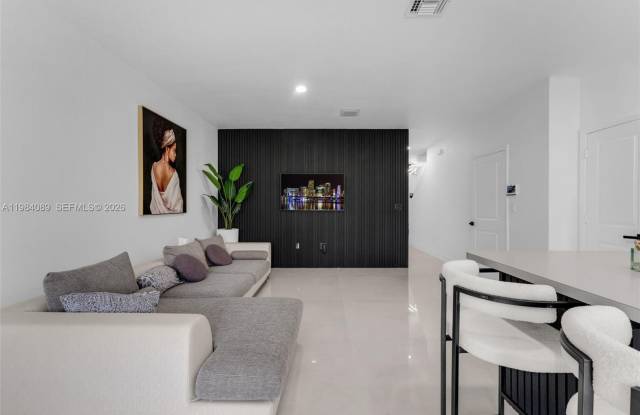 617 SW 11th Street, Florida City, FL 33034 Gallery 4