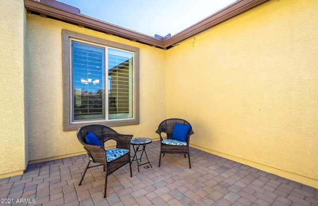 17728 W CEDARWOOD Lane Gallery 2