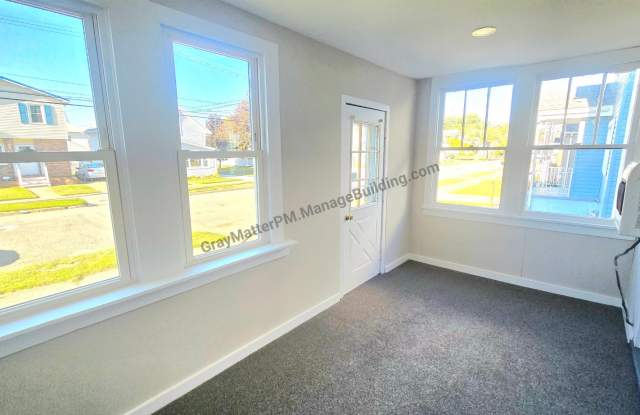 633 West 29th Street - 1 photos photos