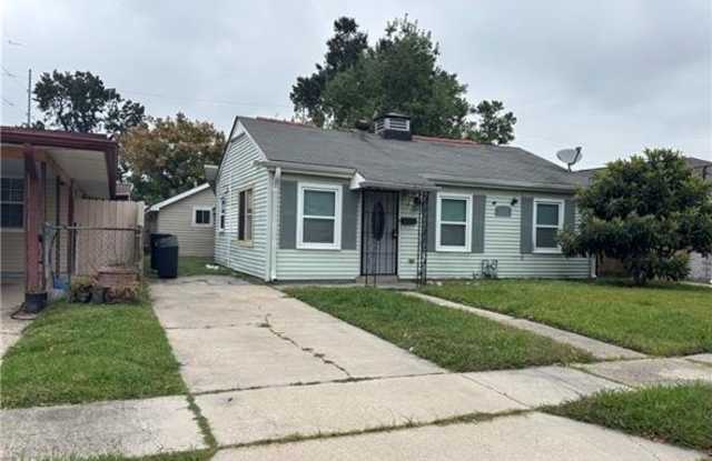 2045 MANDOLIN Street photos photos