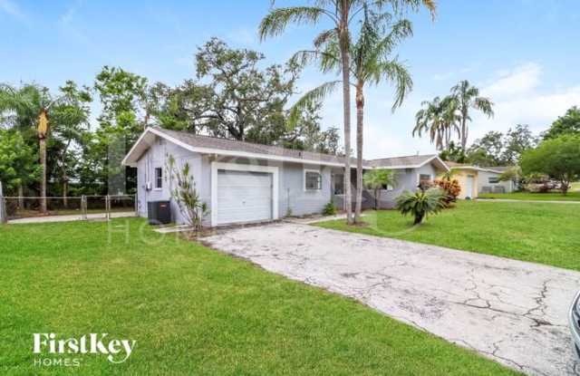 3342 Honeysuckle Road photos photos