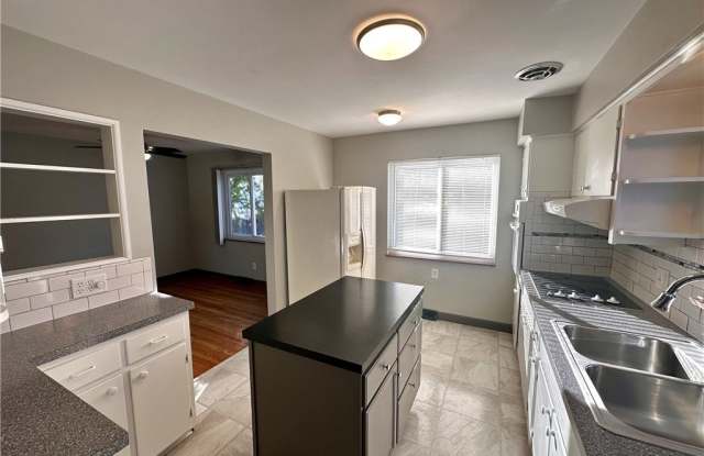 114 Greencrest Terrace Gallery 4