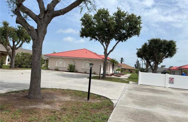 180 ROTONDA BOULEVARD W photos photos