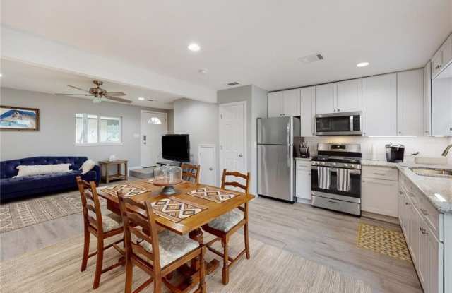 513 Boyett Street - 513 Boyett Street, College Station, TX 77840