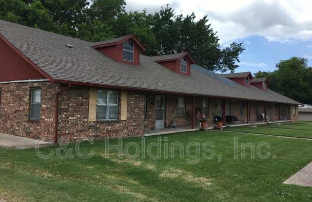 210 N Ash Ave - 4 photos photos 210 N Ash Ave - 4 photos photos