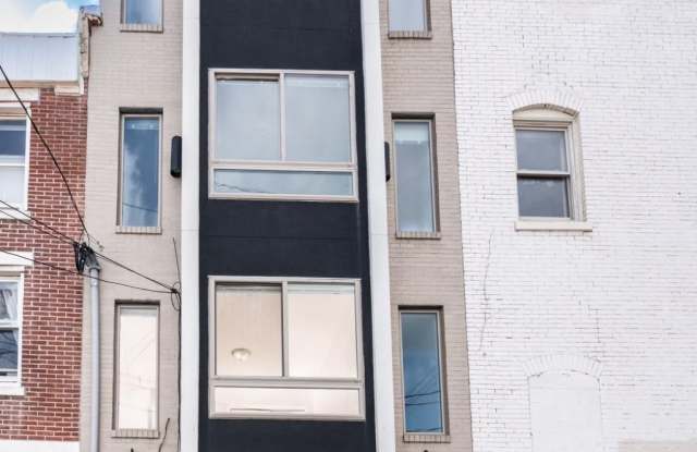 2102 BERGES Street unit: B photos photos