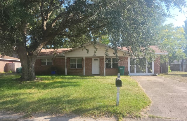 1003 Shirley Drive - 1003 Shirley Drive, Gulfport, MS 39503