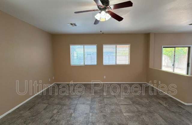4245 East Folgers Road Gallery 4