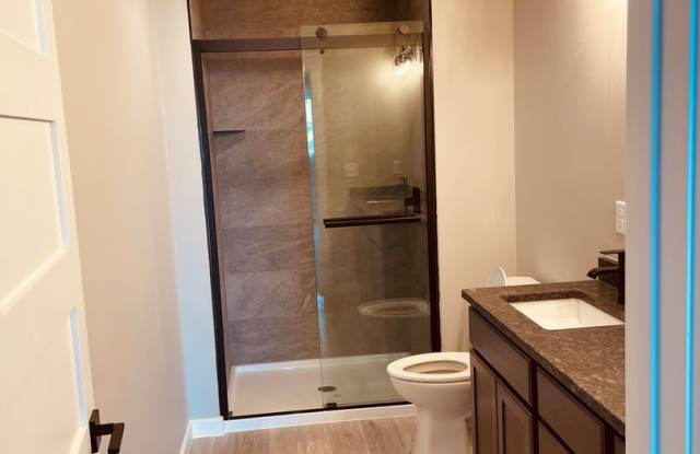 3 bd/2.5 ba Gallery 4