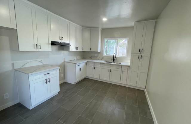 1596t Gallery 1