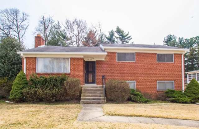 1005 Brantford Ave photos photos