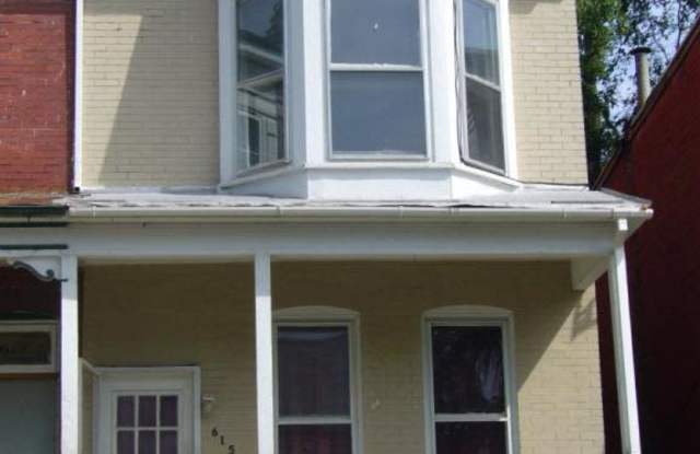 615 West Locust Street photos photos