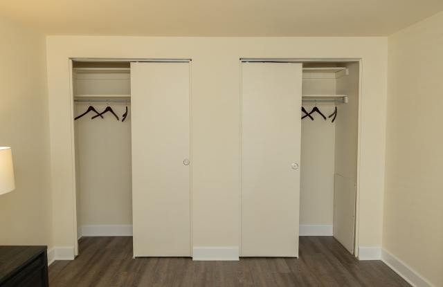 Hyde Park Apartments Gallery 3