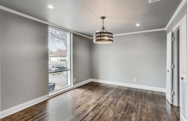 6023 Berry Trail Court Gallery 2