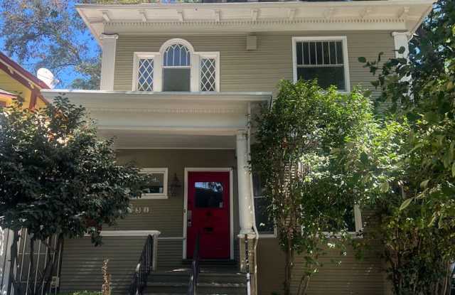 BEAUTIFUL 4+ BEDROOM VICTORIAN!! photos photos