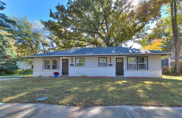 1404 Crescent Street - 1 photos photos
