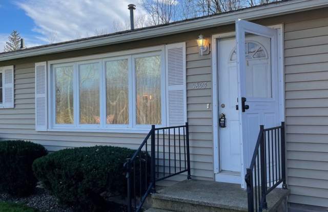Ranch Home for Rent in Cicero Gallery 3