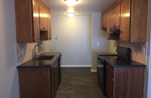 634 South 30th Street - 634 South 30th Street, Richmond, CA 94804