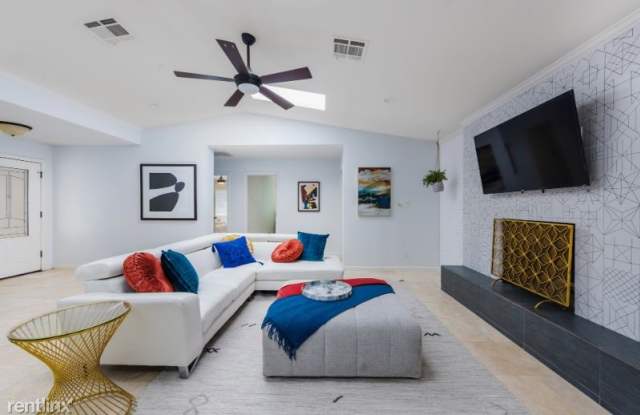 8338 E Monterosa St Gallery 3