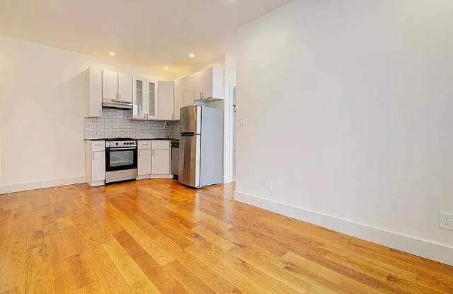 301 E 53rd St Apt 3B Gallery 1
