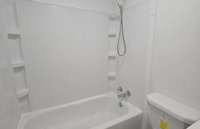 706 South State Fair Boulevard - 706 Gallery 2
