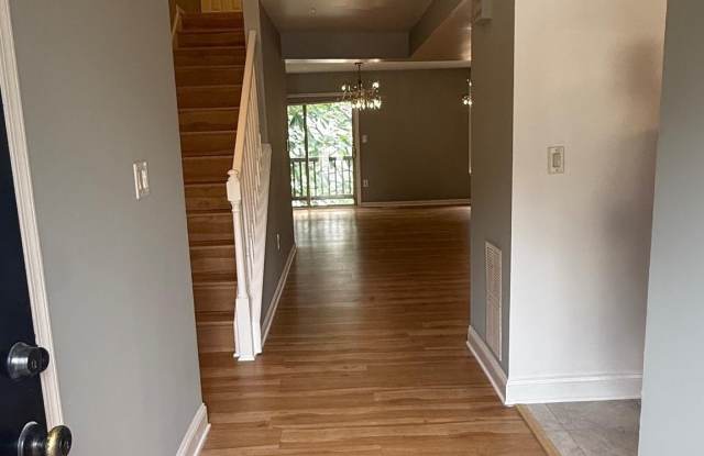 5023 COLBURN Terrace Gallery 4