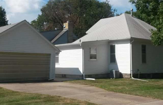 2048 North D Street - 2048 North D Street, Fremont, NE 68025