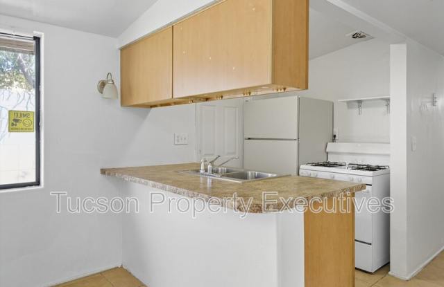 1662 North Beverly Avenue - 1662 North Beverly Avenue, Tucson, AZ 85712