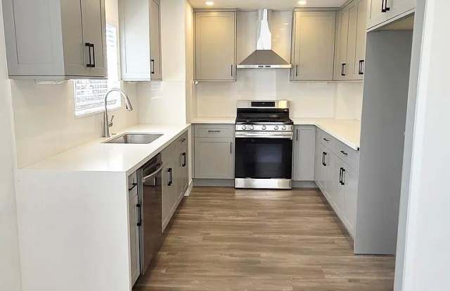 308 North Chester Avenue photos photos