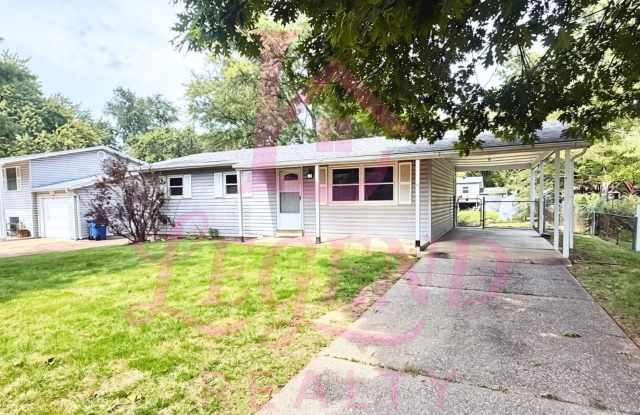 3 Bedrooms | 1 Bathroom | Partially Finished Basement | Spacious Backyard | Covered Carport Gallery 3