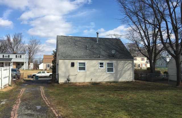 133 CABBEL DRIVE Gallery 3
