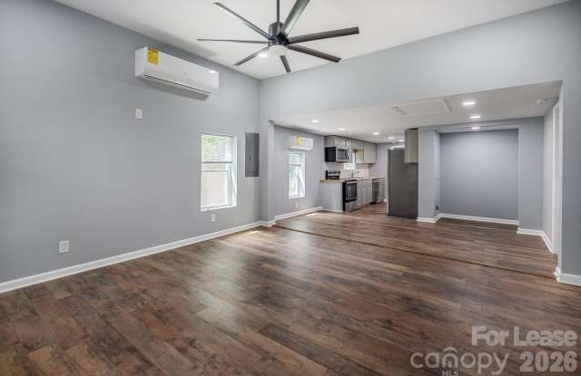 19513 Meridian Street Gallery 3