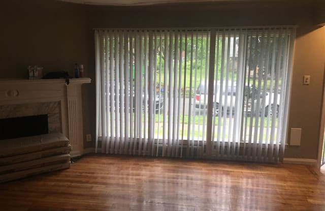 10834 Stratman St - 10834 Stratman Street, Detroit, MI 48224