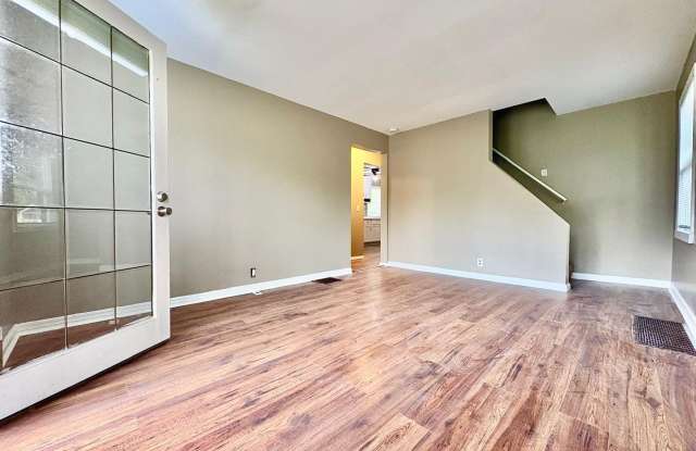 1818 Elwood Ave, South Bend, IN 46628 Gallery 3