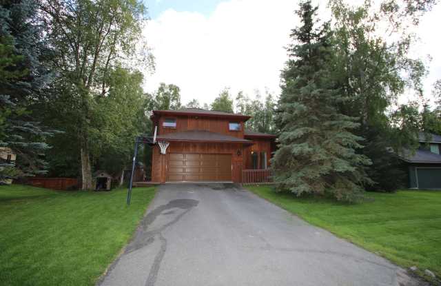 4 Bedroom Eagle River Home! photos photos
