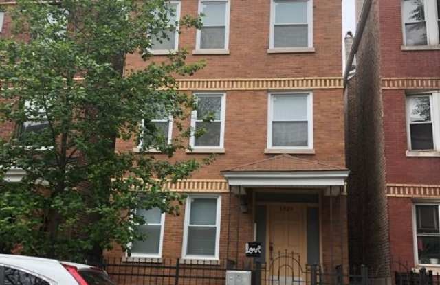 1029 N WOOD ST, 3 Gallery 2