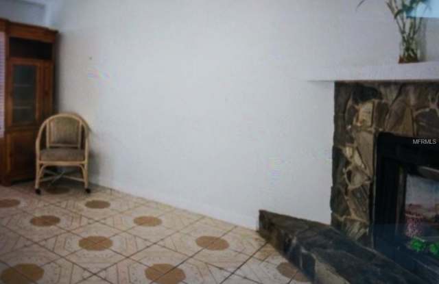 1404 WOODSTORK DRIVE Gallery 2